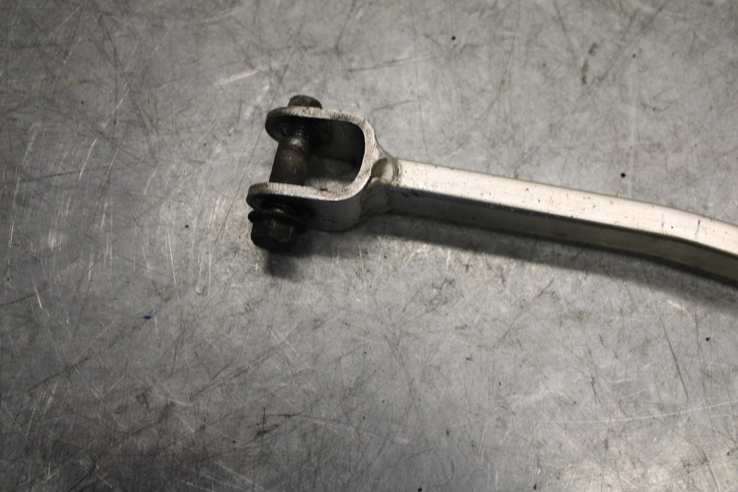 1997 Suzuki GSXR750 REAR BACK BRAKE TORQUE ROD SHAFT BAR BB527