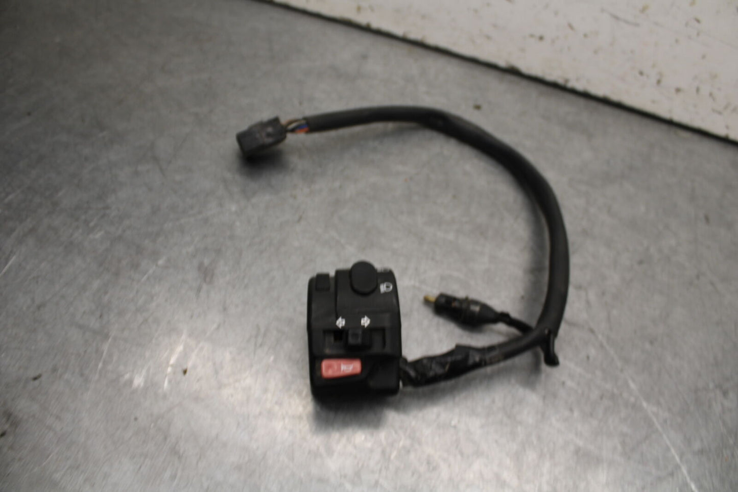 09-11 TRIUMPH DAYTONA 675 LEFT CLIP ON HANDLE HORN SIGNALS SWITCH SWITCHES BB652