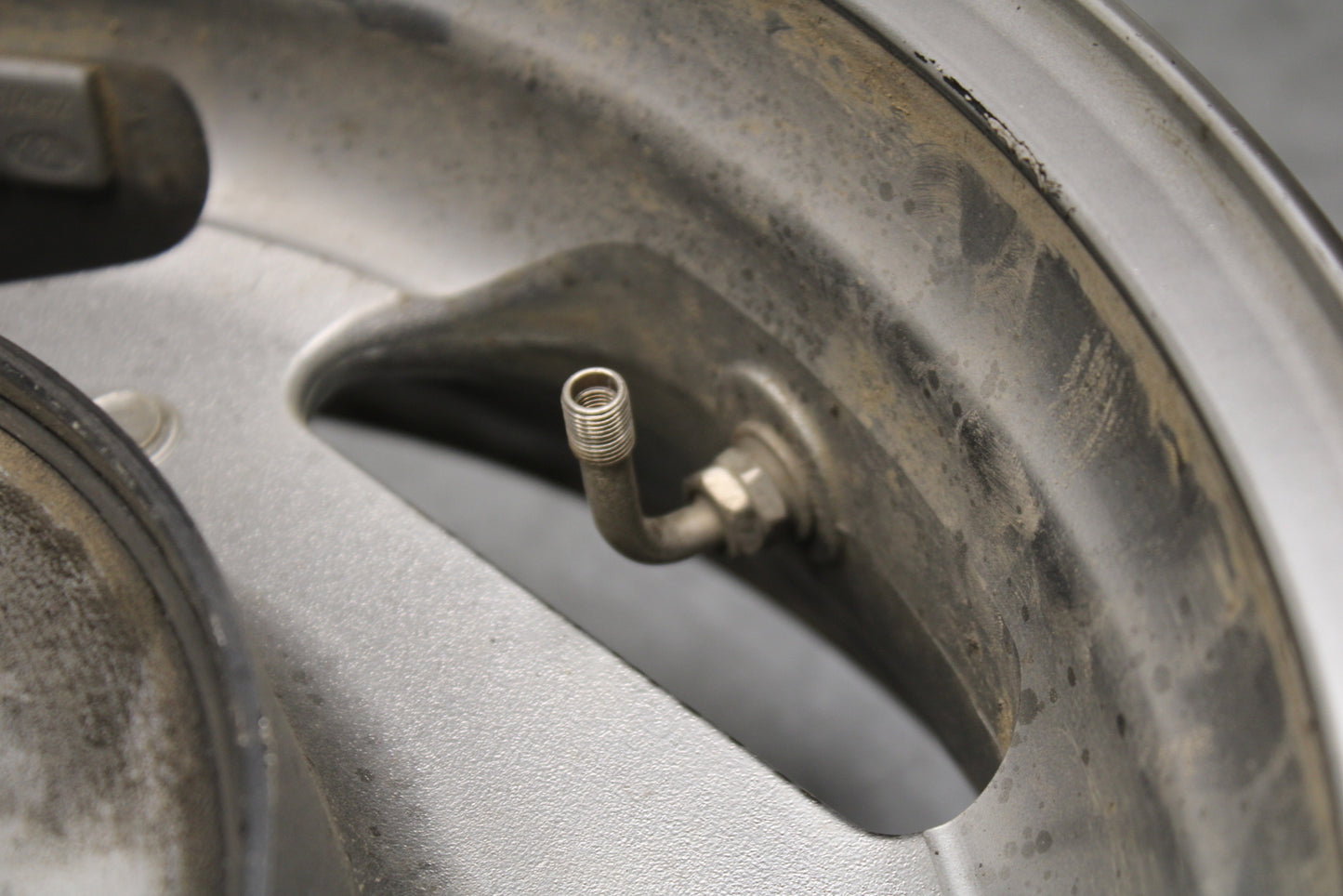 03-08 KAWASAKI VULCAN 1600 REAR WHEEL BACK RIM BB754