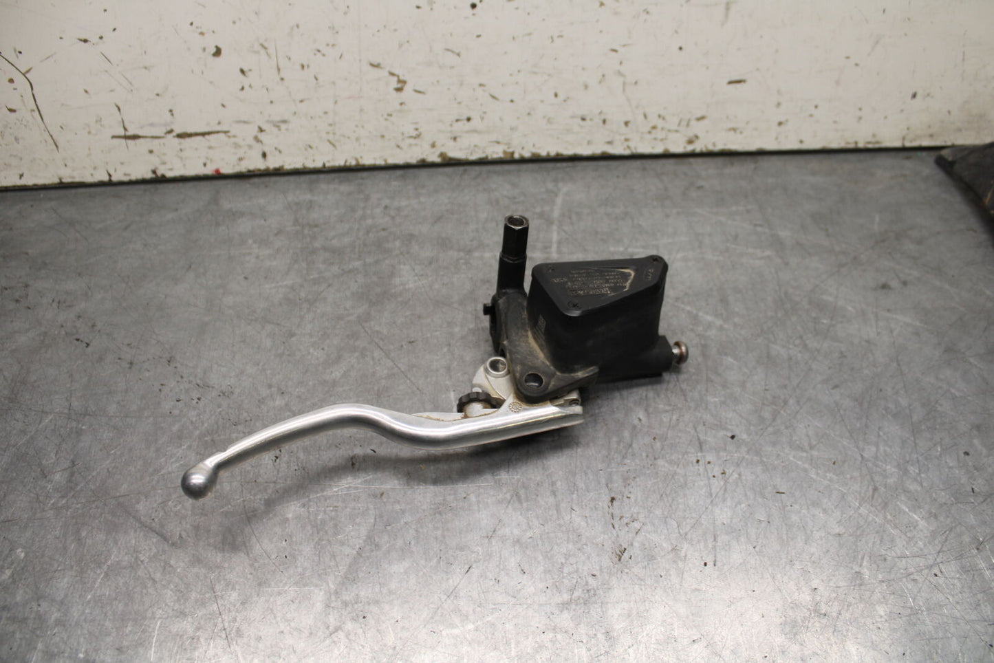 21-24 KTM 890 ADVENTURE R FRONT BRAKE MASTER CYLINDER w/ LEVER BB723