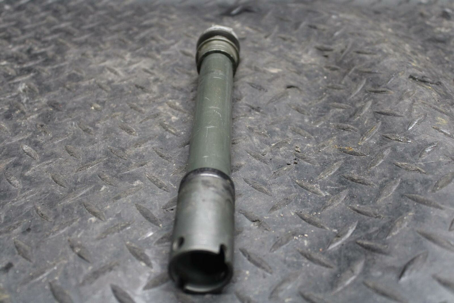10-11 APRILIA RSV4 R FRONT WHEEL RIM AXLE PIVOT BOLT BB202