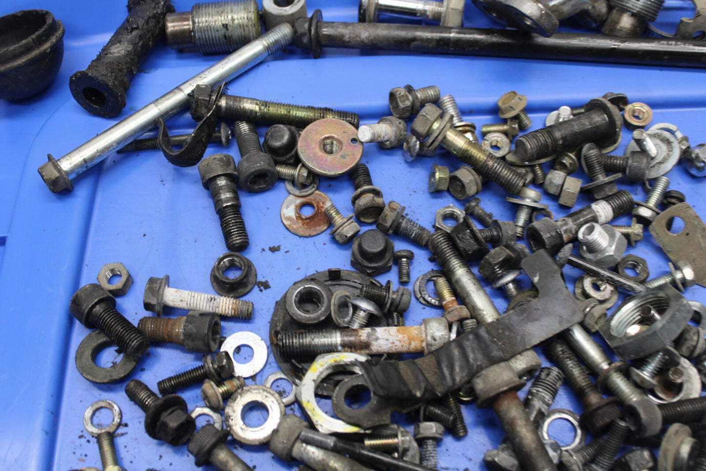 85-86 SUZUKI MADURA 1200 MOUNTING BOLTS HARDWARE MOTOR SCREWS BB691