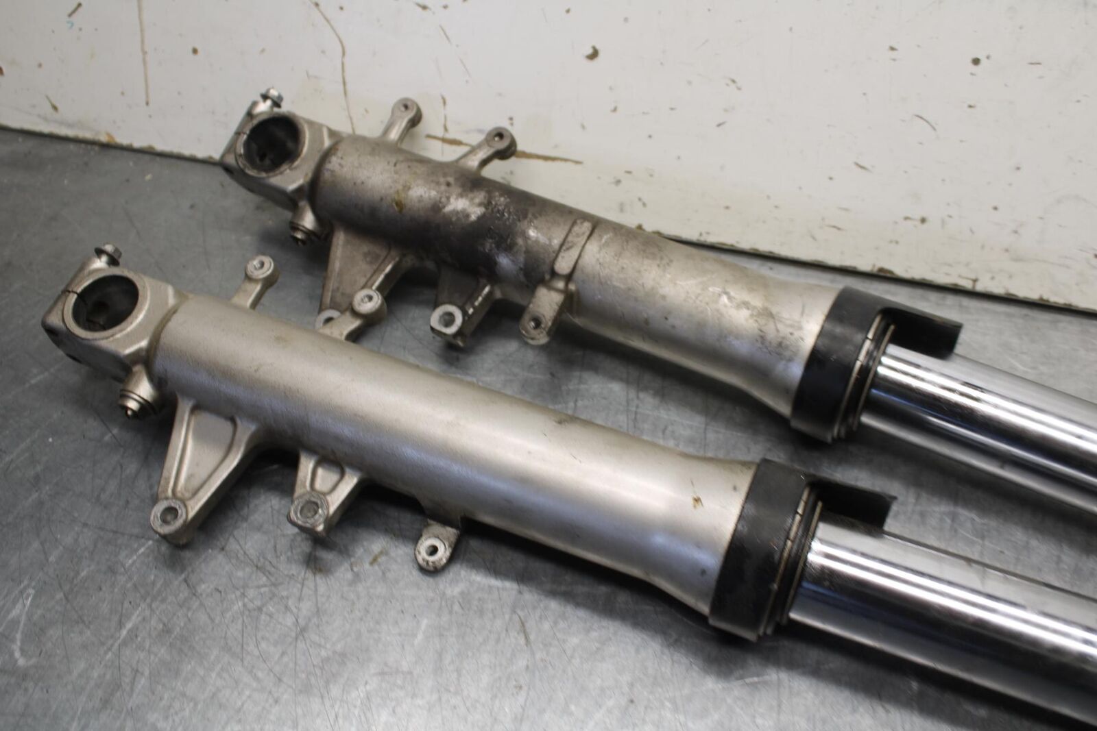 01-03 SUZUKI GSXR600 FRONT FORKS SHOCK SUSPENSION SET PAIR 51103-39F00 BB633