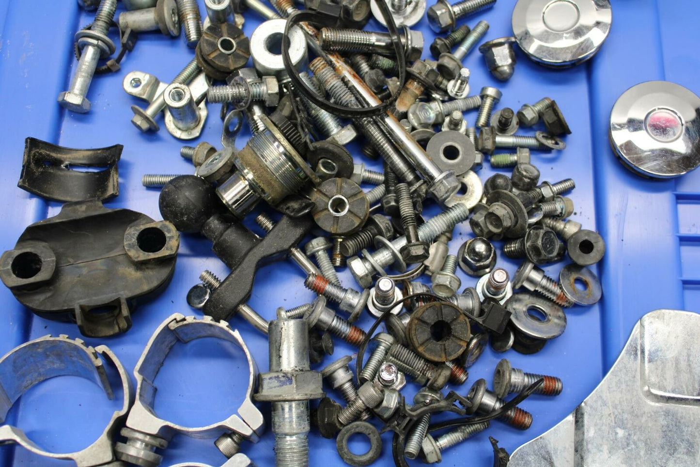 00-07 HONDA SHADOW SABRE 1100 FRAME BOLTS ASSORTED HARDWARE RESEVOIR COVER BB350