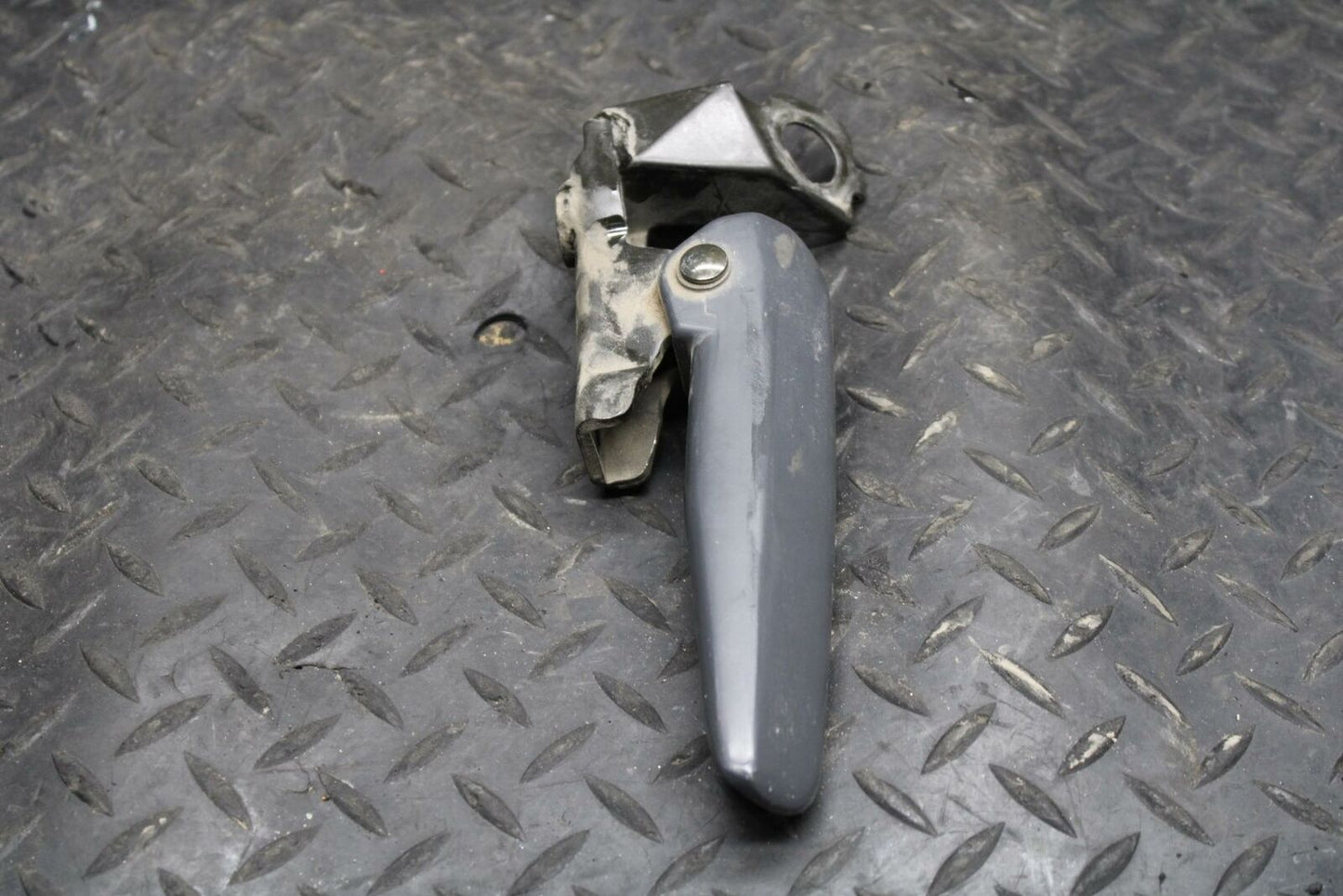 91-02 HONDA ST1100 LEFT PASSENGER REAR SEAT GRAB BAR HANDLE BB222