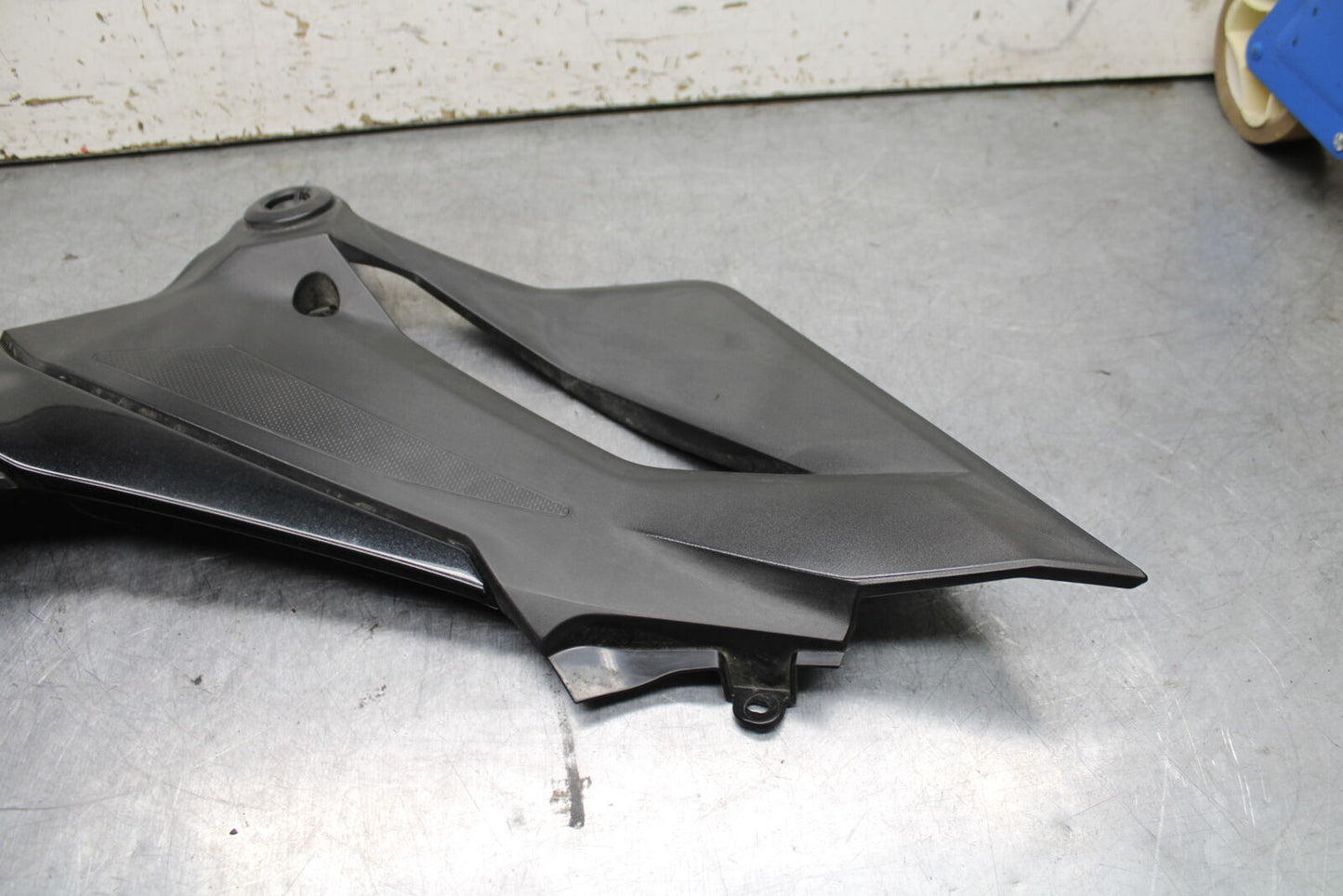 19-22 KAWASAKI Z400 RIGHT LOWER MID UPPER SIDE FAIRING COWL BB738