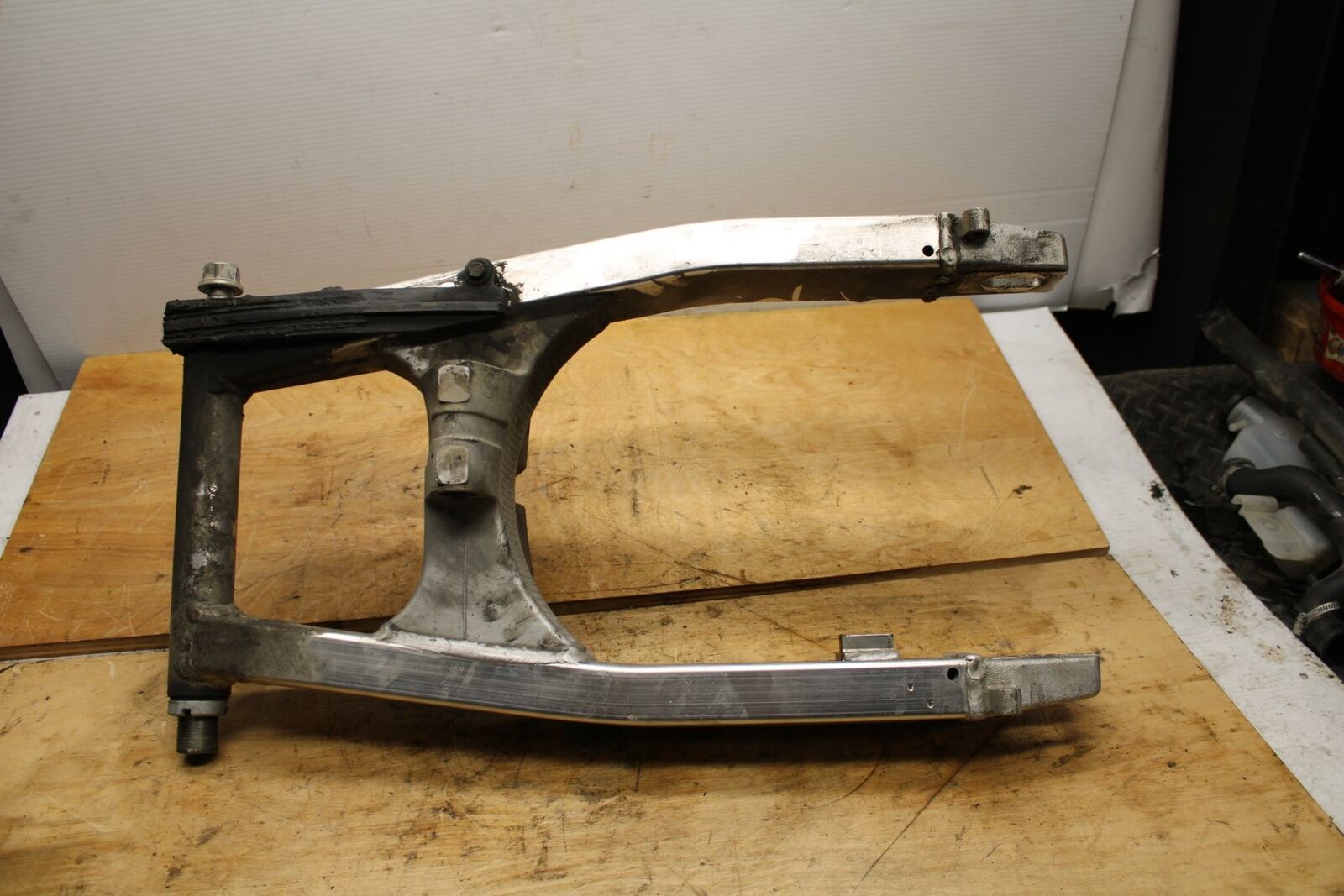 02-03 SUZUKI VSTROM 1000 SWINGARM SWING ARM SUSPENSION BB331