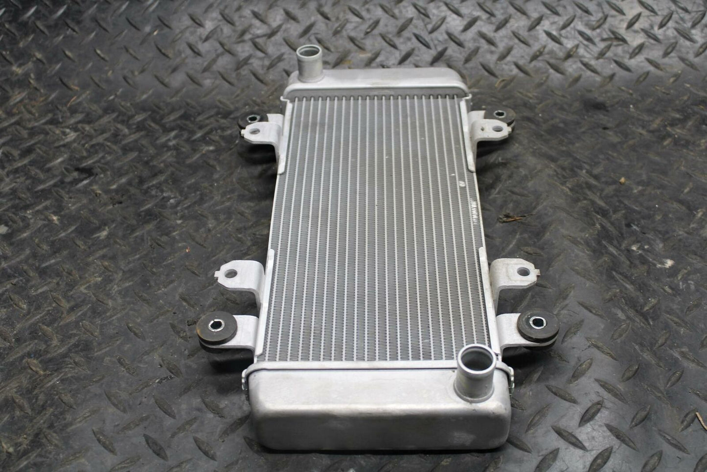 17 KAWASAKI NINJA 300 RADIATOR MOTOR COOLER COOLING RADIATER 14075-1061 BB215