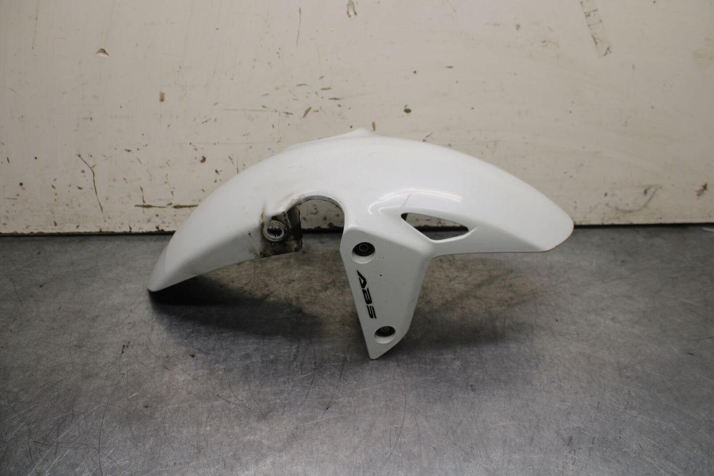 15-16 HONDA CB300F FRONT WHEEL FENDER COWL FAIRING BB740