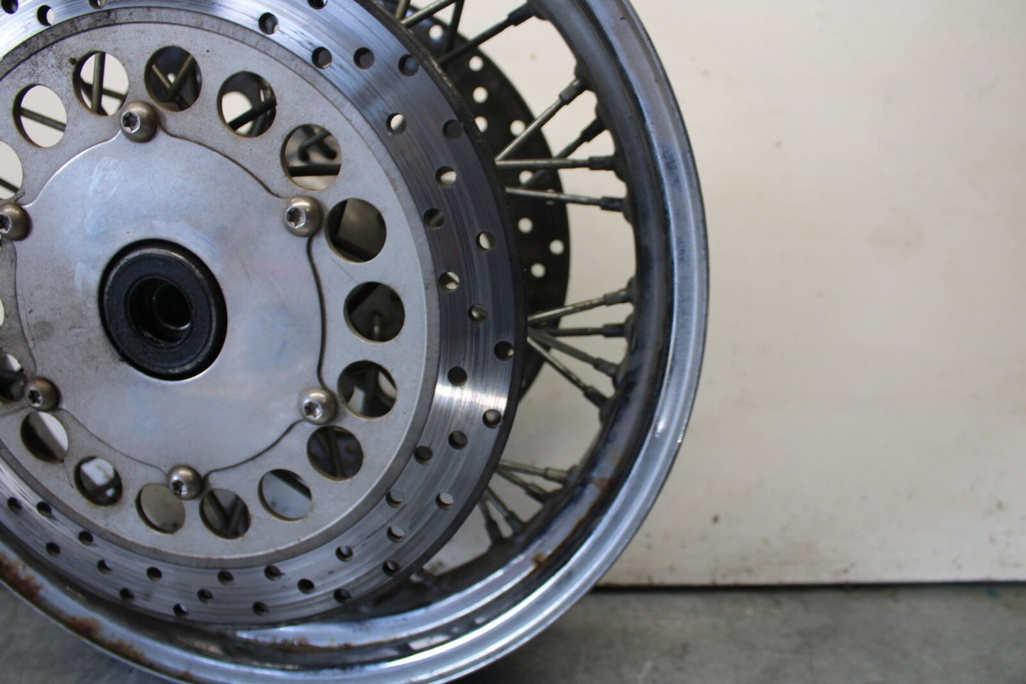 99-00 YAMAHA V STAR 1100 FRONT WHEEL FRONT RIM BB711