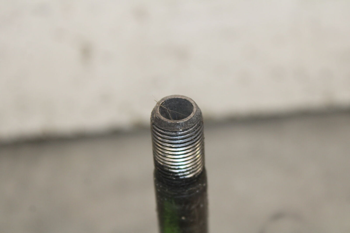 96-07 YAMAHA YZF600R FRONT WHEEL RIM AXLE PIVOT BOLT BB746