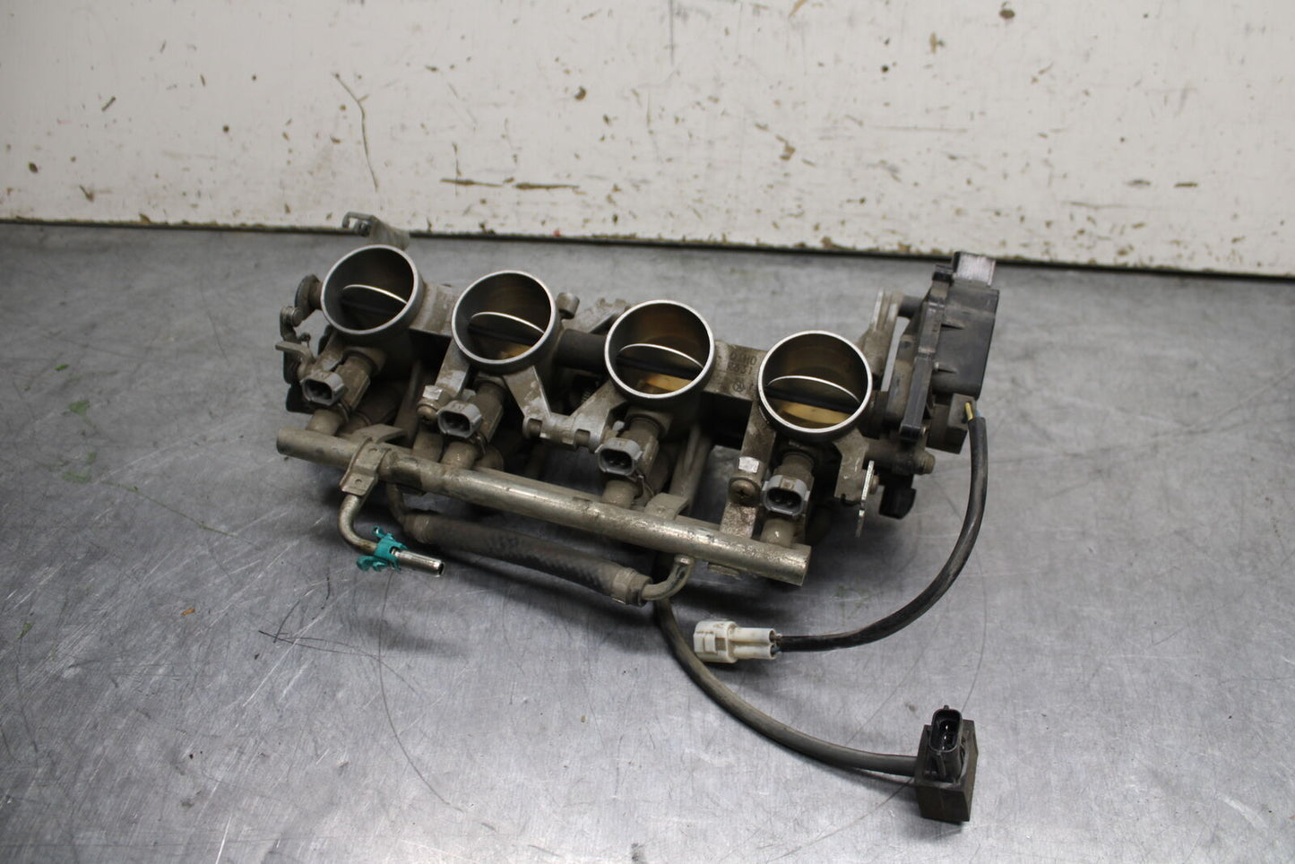 06-07 SUZUKI GSXR 600 MAIN FUEL INJECTORS / THROTTLE BODIES BB737