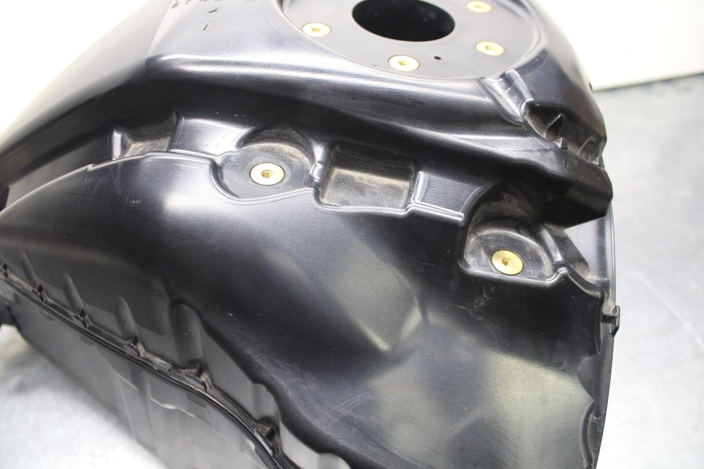 20-23 BMW F900R GAS TANK FUEL CELL PETROL RESERVOIR BB603