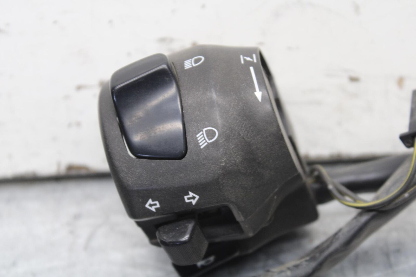 01-03 SUZUKI GSXR600 LEFT CLIP ON HANDLE HORN SIGNALS SWITCH  BB633