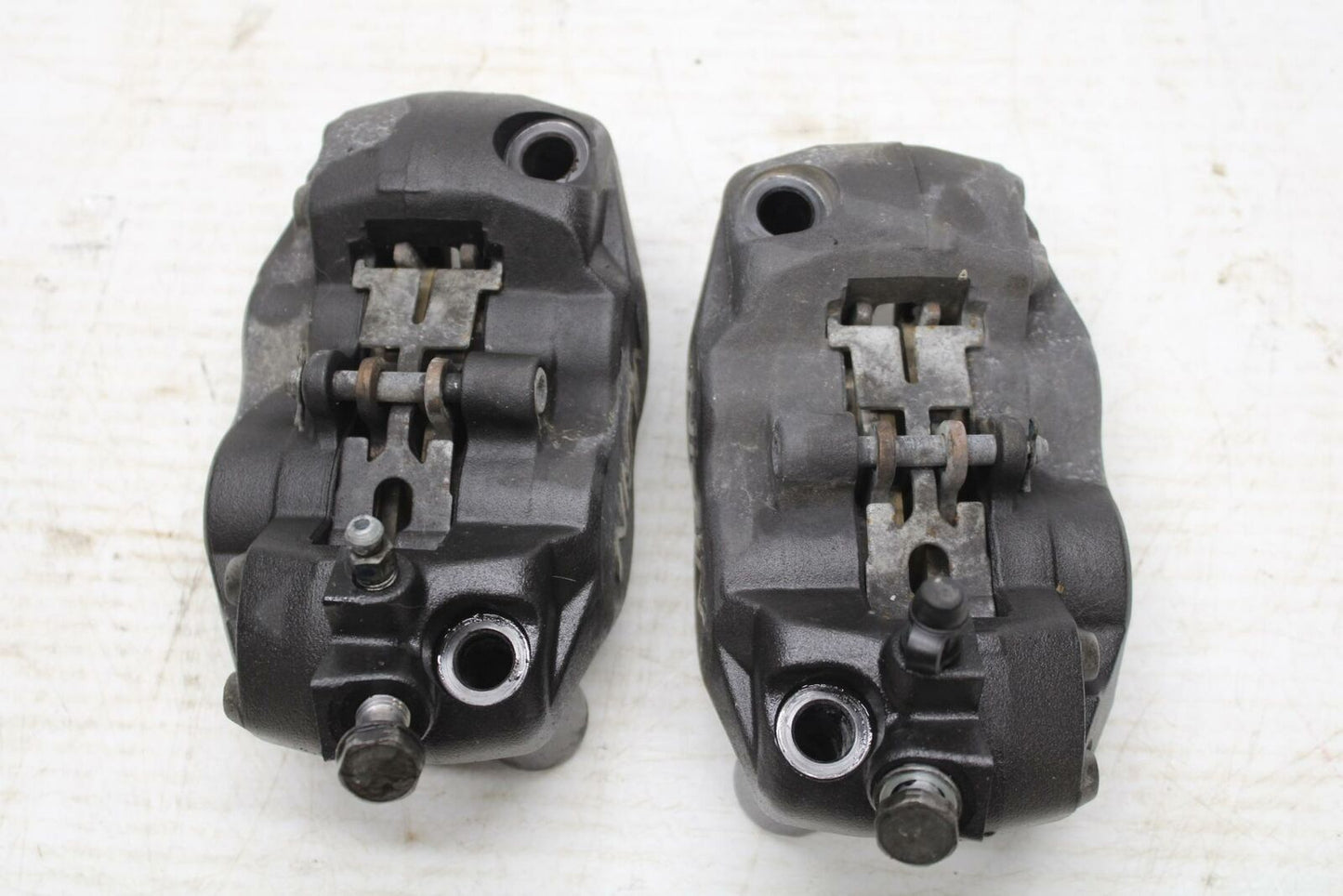 07-16 TRIUMPH STREET TRIPLE RIGHT LEFT FRONT BRAKE CALIPER SET PAIR BB356