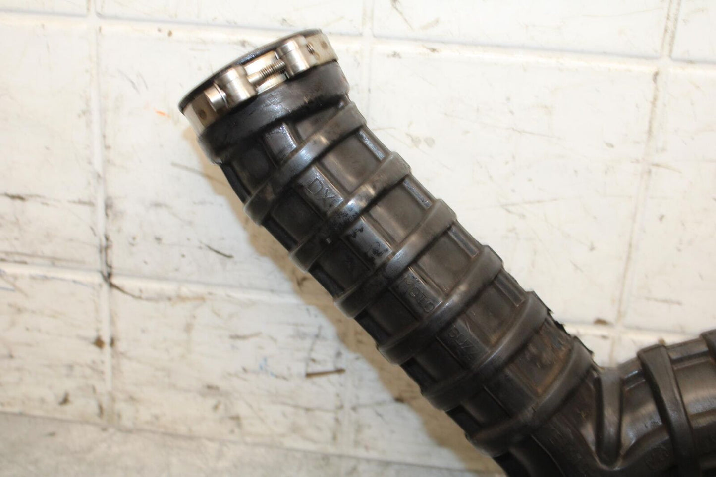 16-17 MOTO GUZZI V7 II AIRBOX INTAKE BOOT BB57
