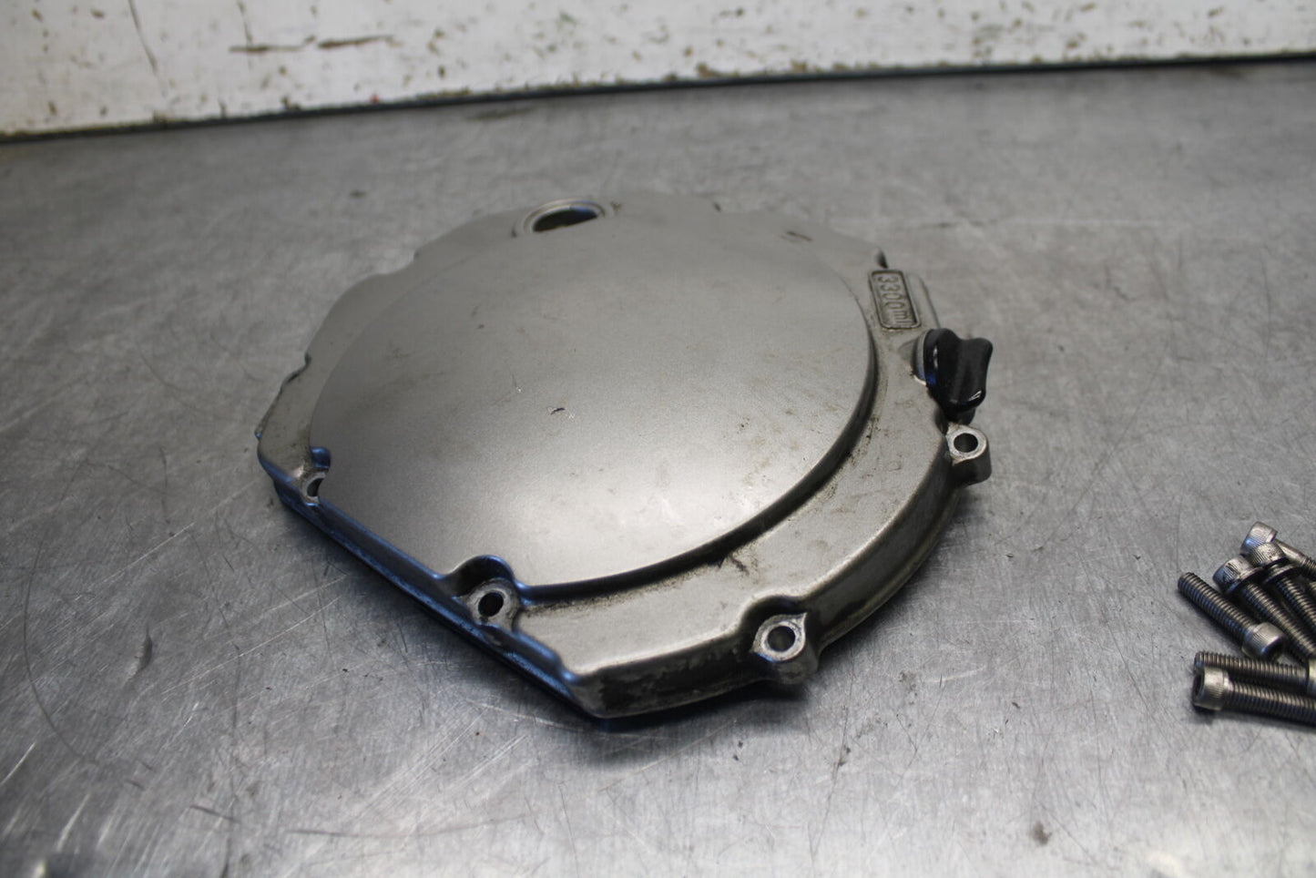 04-05 SUZUKI KATANA 750 GSX750F CLUTCH SIDE ENGINE MOTOR COVER BB110