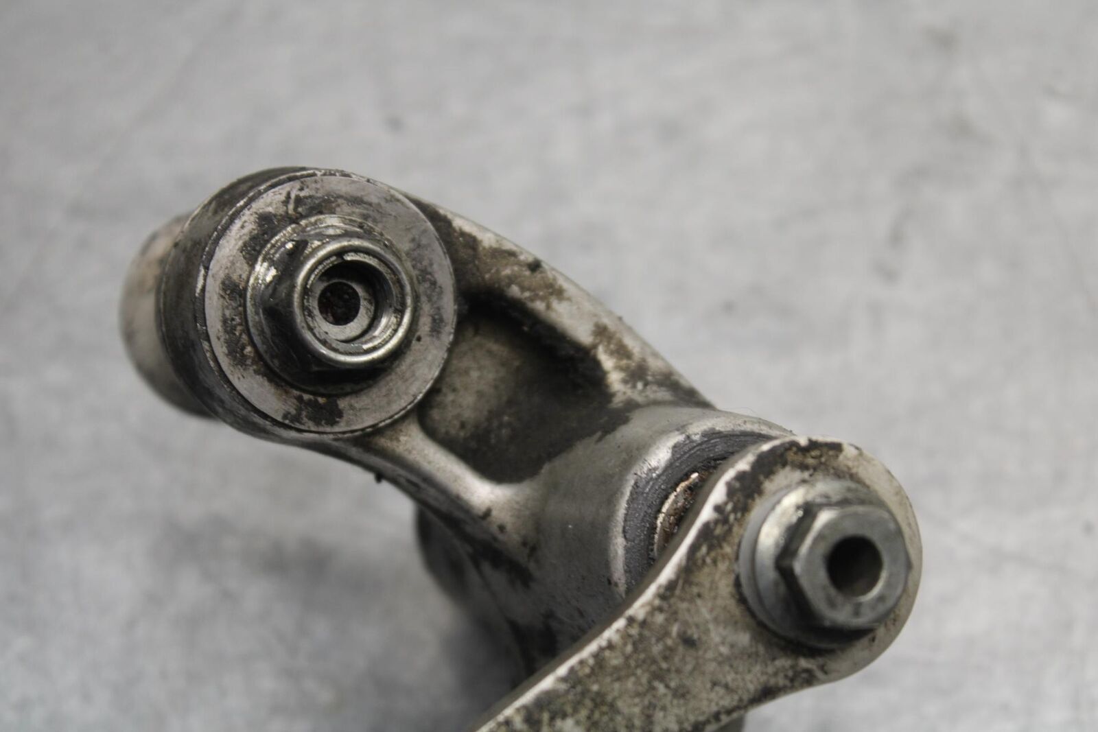 01-03 SUZUKI GSXR600 REAR DOGBONE SHOCK LINKAGE LINK 62600-35870 BB639