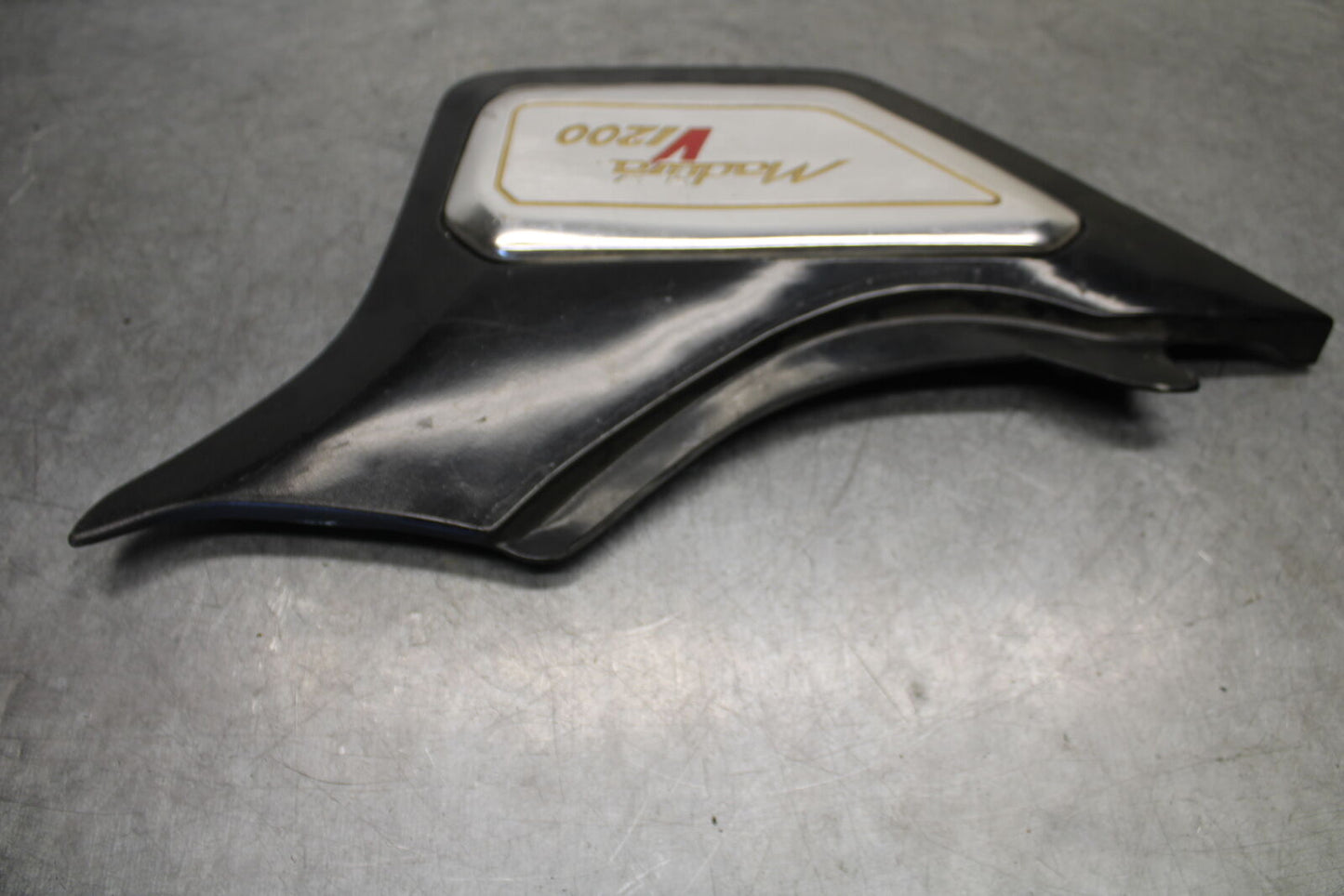 85-86 SUZUKI MADURA 1200 SIDE COVER PANEL COWL FAIRING SET BB691