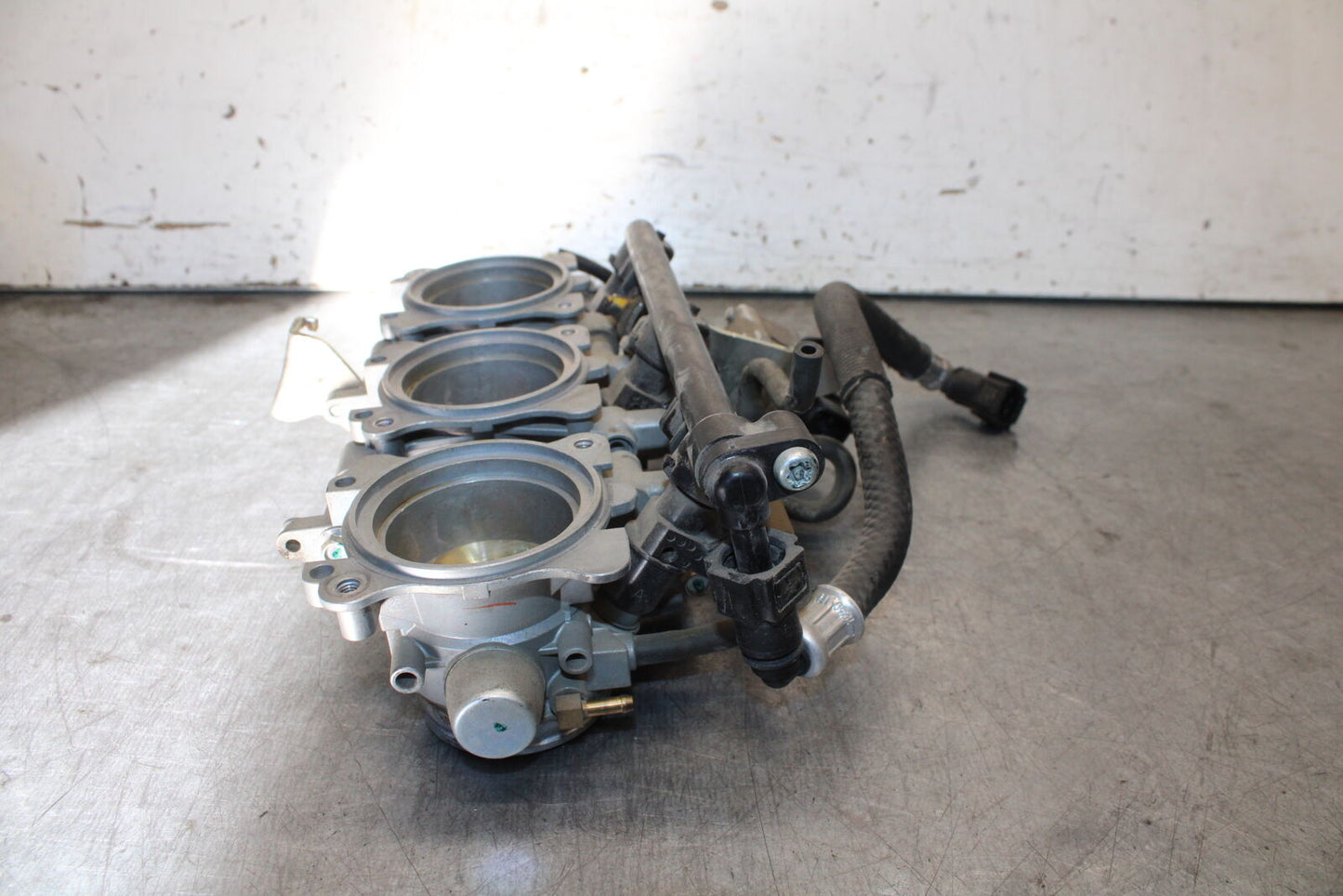 07-08 TRIUMPH DAYTONA 675 MAIN FUEL INJECTORS / THROTTLE BODIES T1240478 BB685