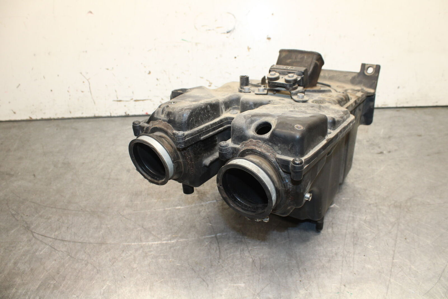 14-16 TRIUMPH AMERICA LT AIRBOX AIR INTAKE FILTER BOX BB720