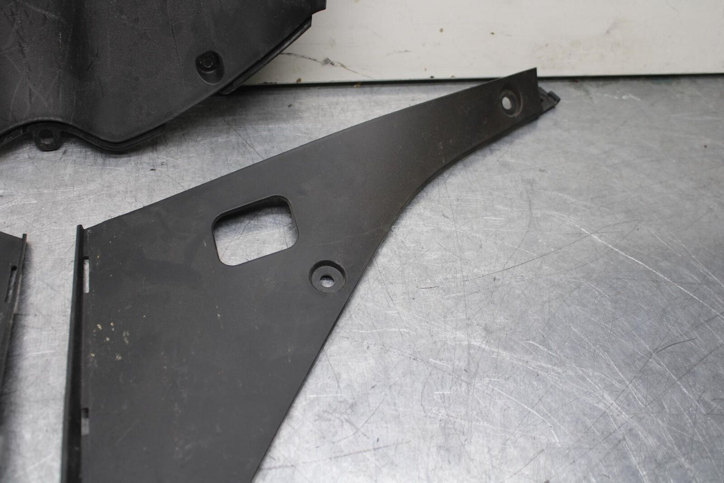 15-19 APRILIA RSV4 RF RIGHT LEFT INNER FAIRINGS COWLS PANELS TRIMS BB611