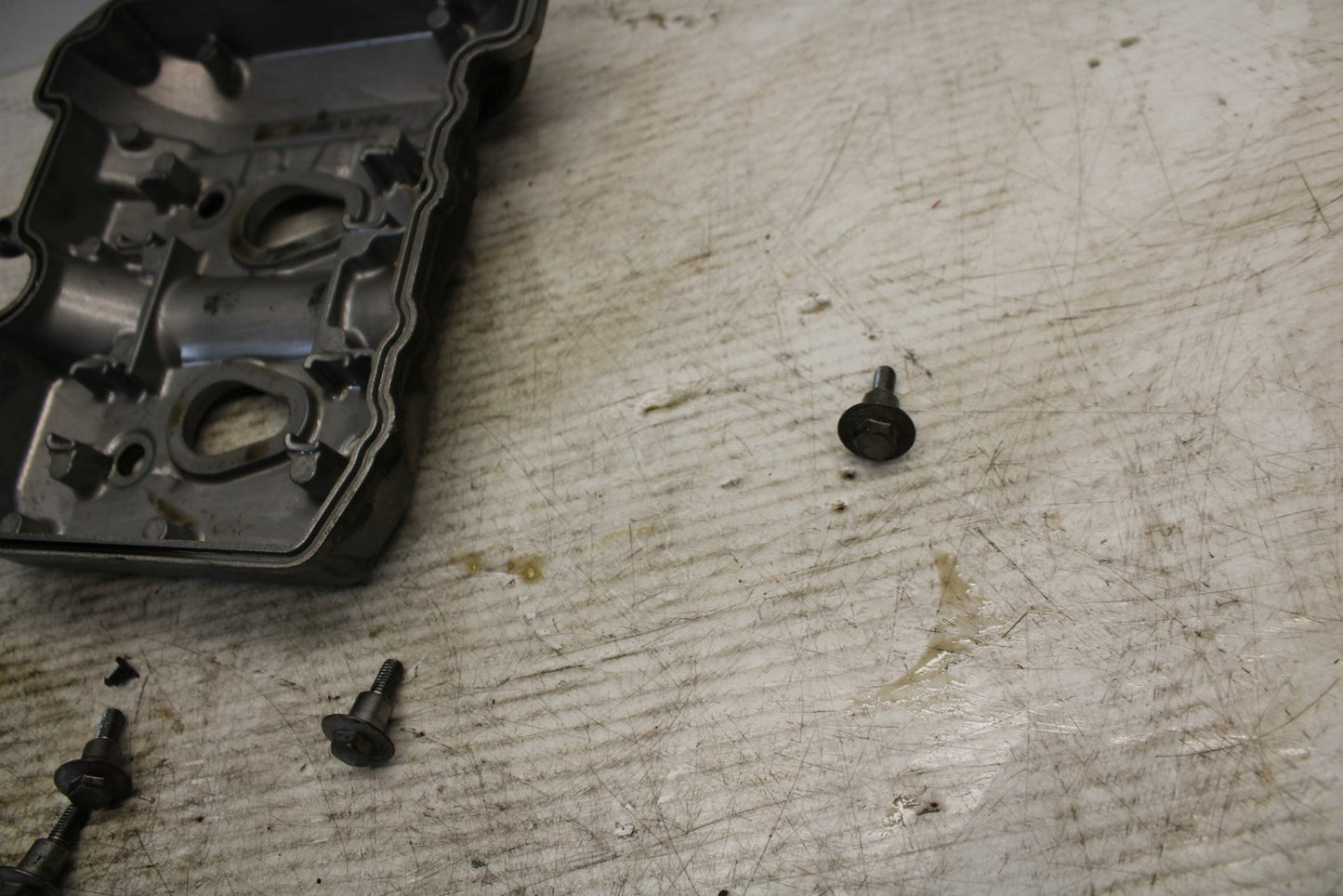 90-07 KAWASAKI ZZR 250 ENGINE TOP END CYLINDER HEAD COVER BB298