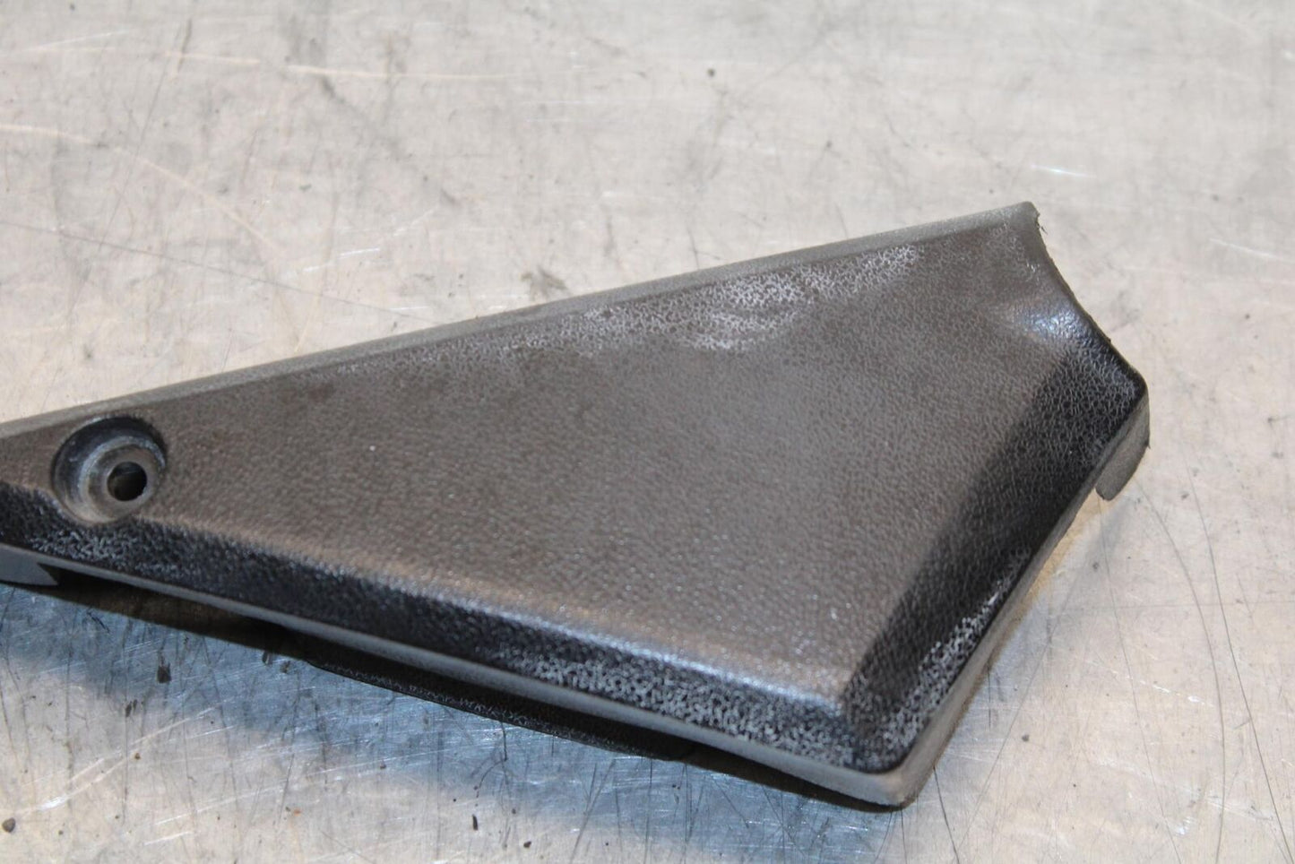1997 Suzuki Bandit 1200 GSF1200S RIGHT FRAME SIDE COVER COWL PANEL TRIM BB559