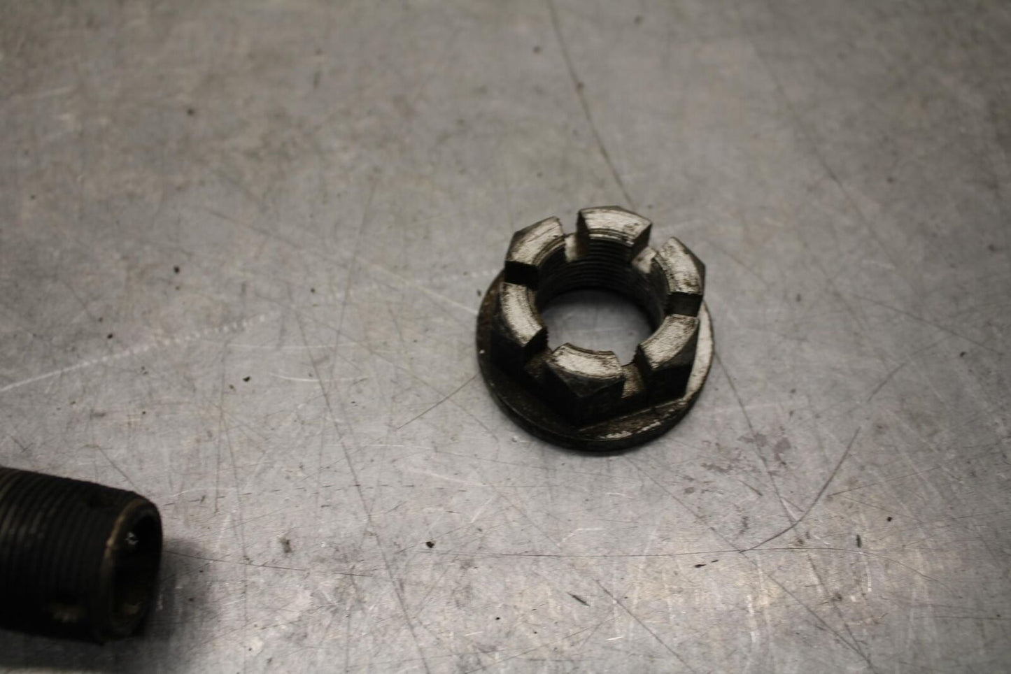 2001 Suzuki GSXR600 REAR AXLE BACK WHEEL RIM PIVOT BOLT AXEL 64711-33E10 BB59
