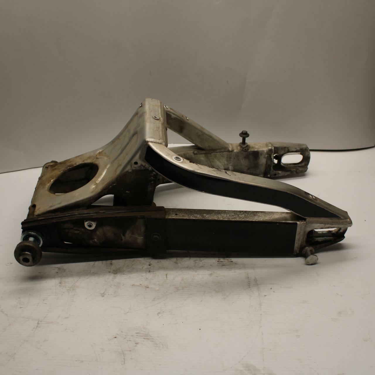 99 YAMAHA YZF R6 REAR SWINGARM BACK SUSPENSION SWING ARM BB246
