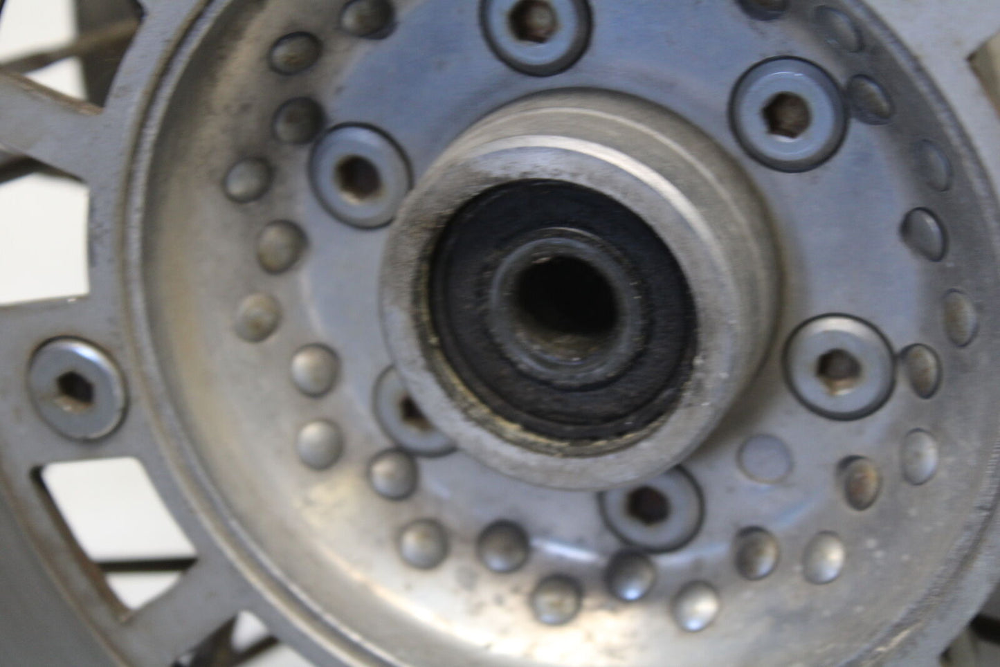 85-86 SUZUKI MADURA 1200 FRONT WEHHEL FRONT RIM BB691
