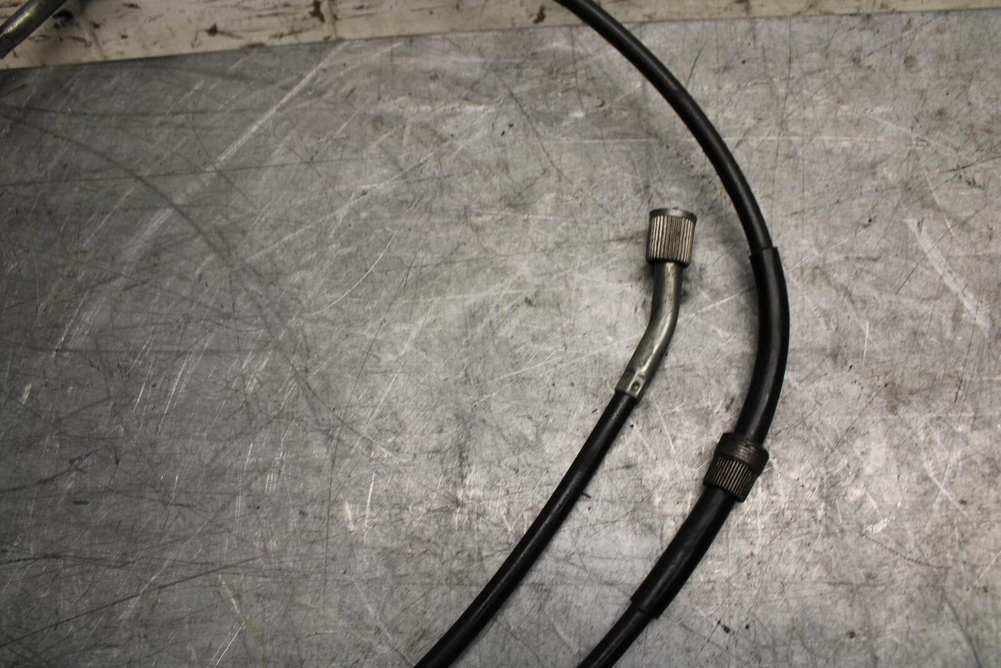 1982 Suzuki GS450L SPEEDOMETER & TACH CABLE LINE BB52