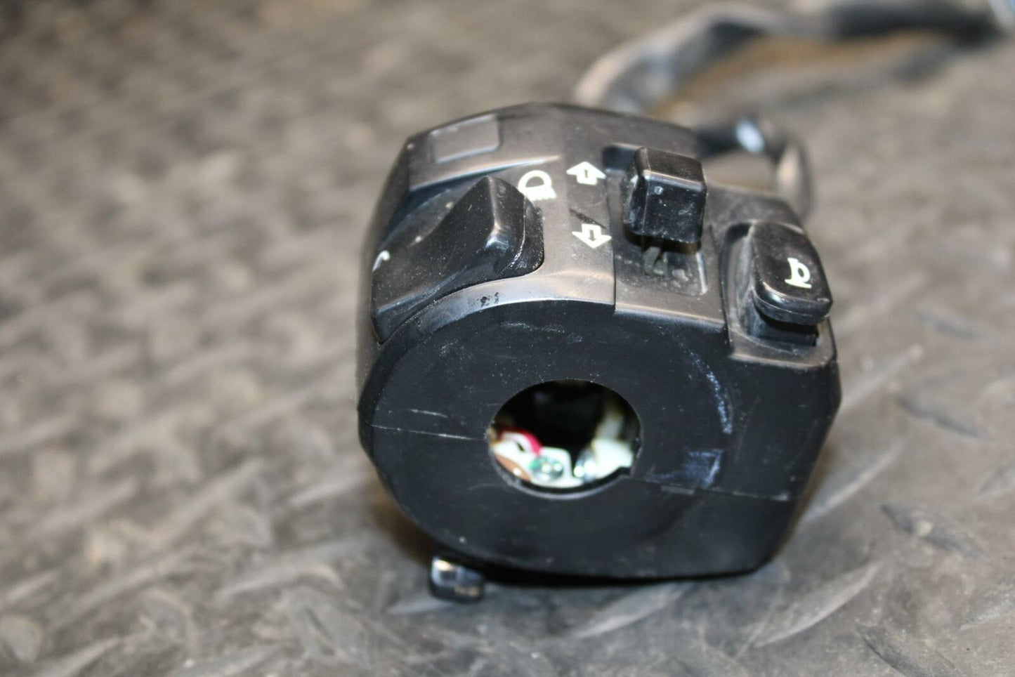 17 KAWASAKI NINJA 300 LEFT CLIP ON HANDLE HORN SIGNALS SWITCH BB215