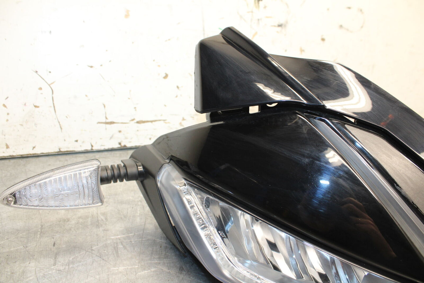 21-24 APRILIA TUONO 660 FACTORY FRONT HEADLIGHT HEAD LIGHT LAMP BB733