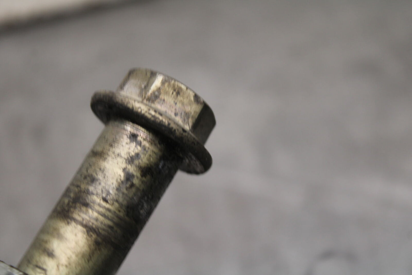 14-16 TRIUMPH AMERICA LT REAR AXLE BACK WHEEL RIM PIVOT BOLT AXEL BB720