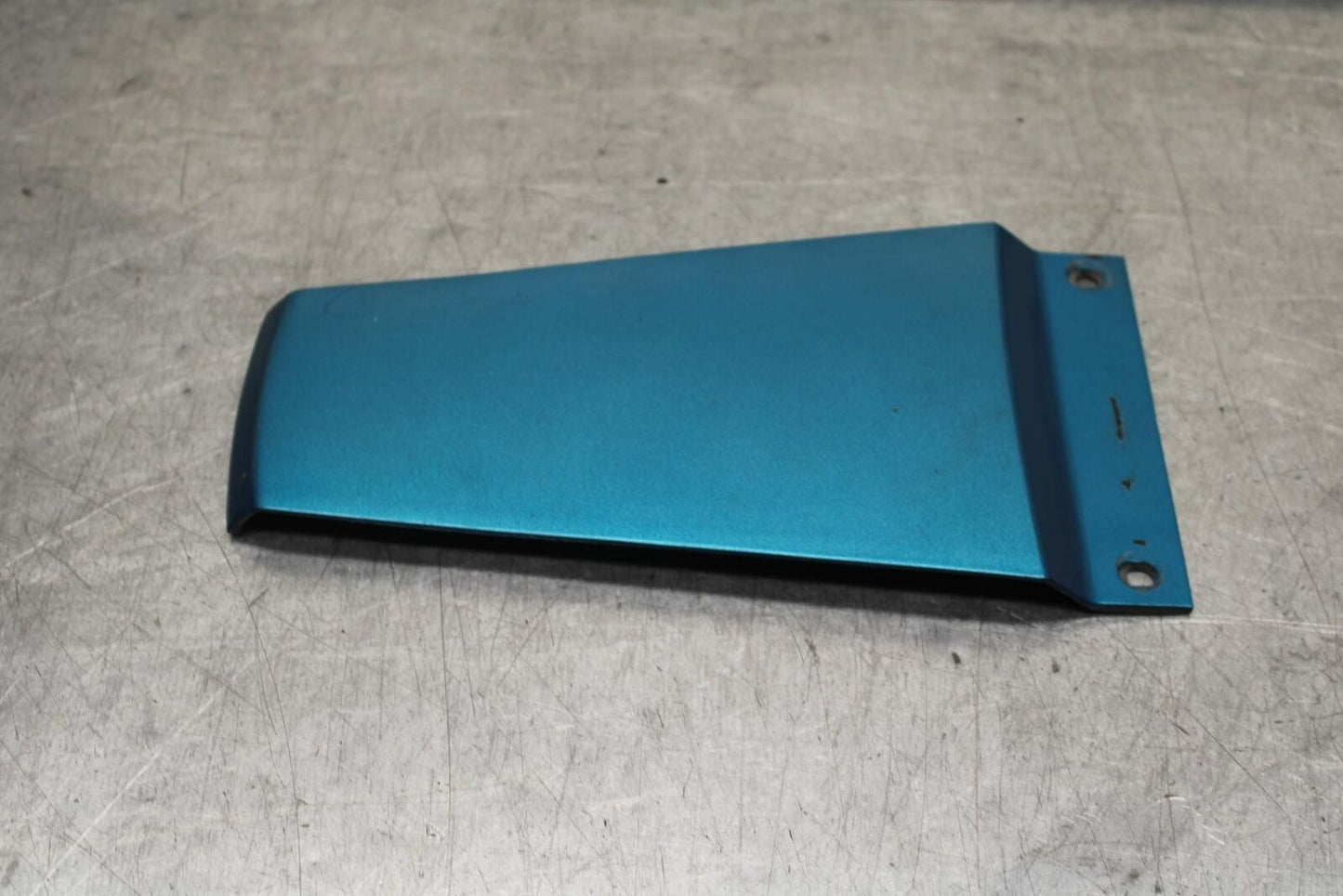 1995 Suzuki RF600R CENTER REAR BACK TAIL FAIRING COVER TRIM COWL BB615