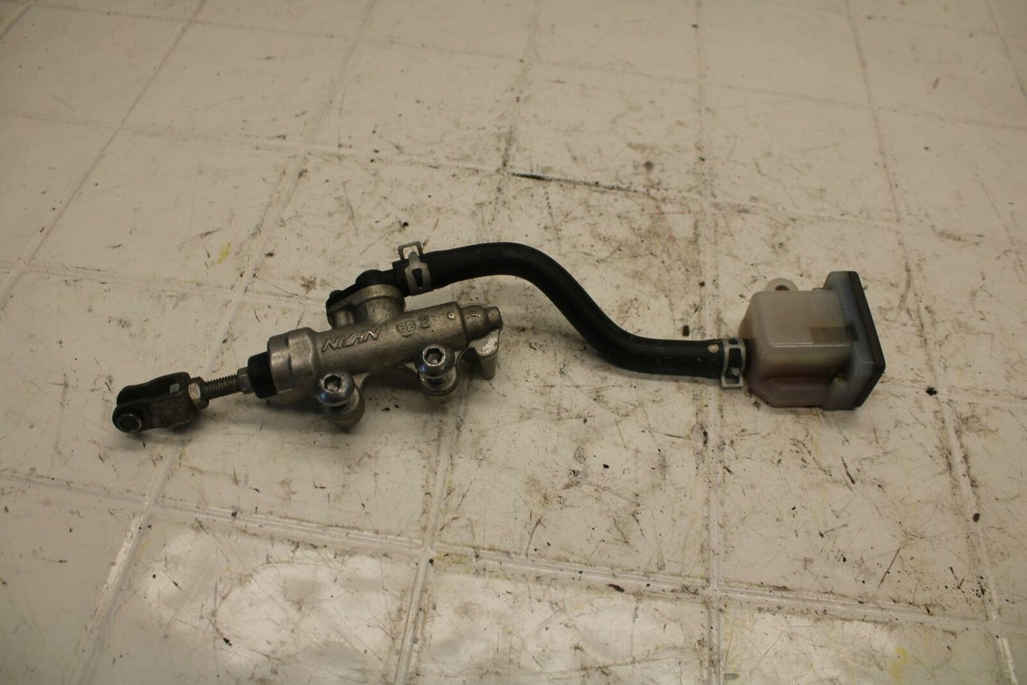 06-07 SUZUKI BANDIT 1200S ABS REAR BACK BRAKE MASTER CYLINDER W RESERVOIR BB21