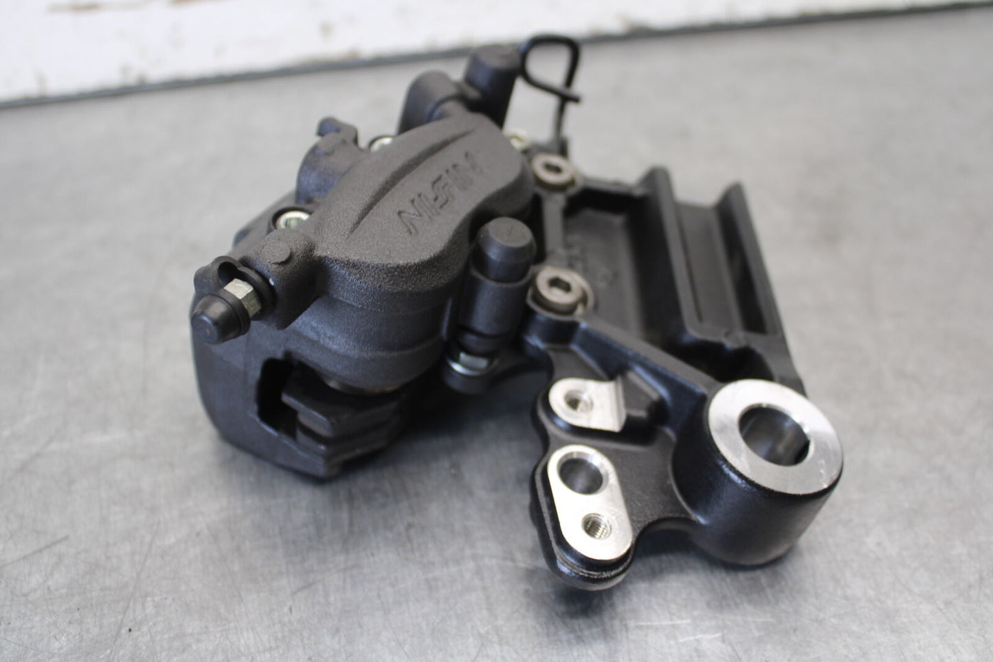 18-23 KAWASAKI NINJA 400 REAR BACK BRAKE CALIPER W MOUNT BRACKET BB679