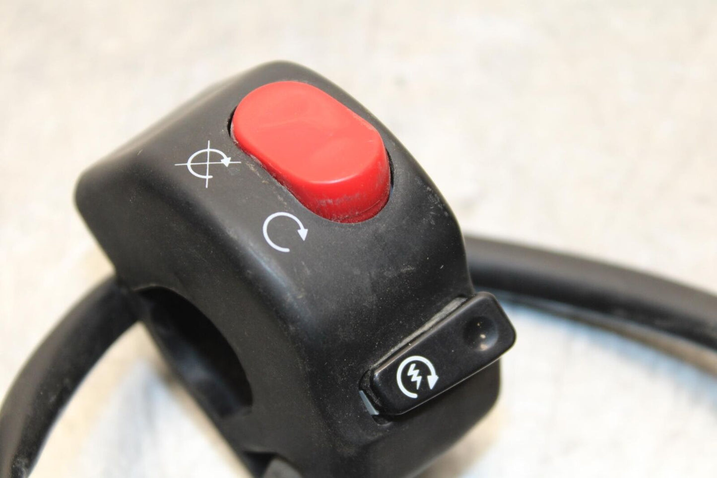 2012 Triumph Daytona 675R RIGHT CLIP ON HANDLE KILL OFF START SWITCH BB589