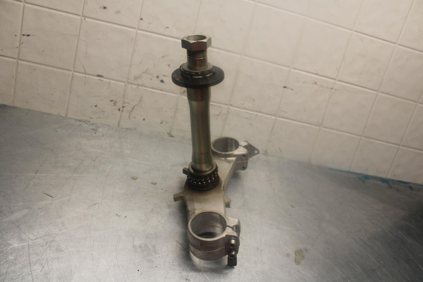 07-08 KAWASAKI NINJA ZX6R FRONT FORKS CLAMP LOWER TRIPLE TREE STEM BB456