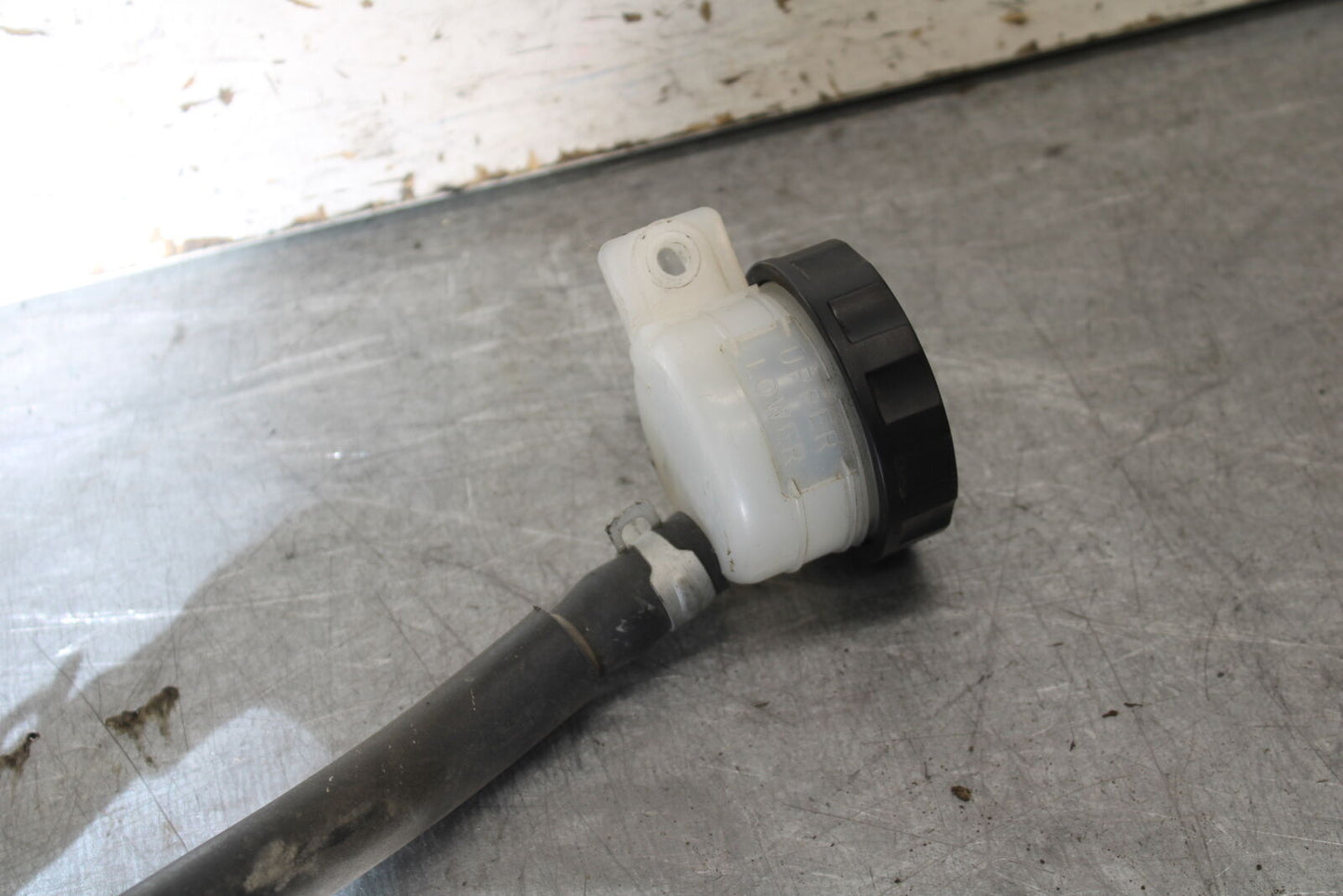 01-06 TRIUMPH TIGER 955I REAR BACK BRAKE MASTER CYLINDER W RESERVOIR BB693