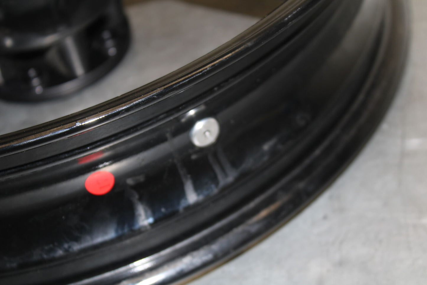 12-15 DUCATI 1199 PANIGALE AFTERMARKET FRONT WHEEL FRONT RIM BB705