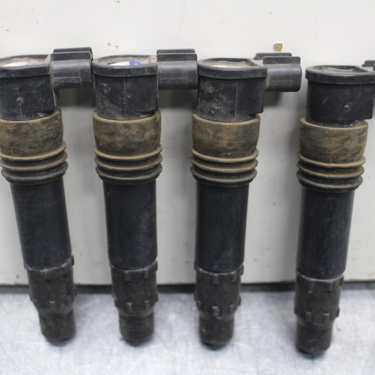 04-05 SUZUKI GSXR750 IGNITION COILS COIL SPARK PLUG CAPS 33410-35F10 BB81