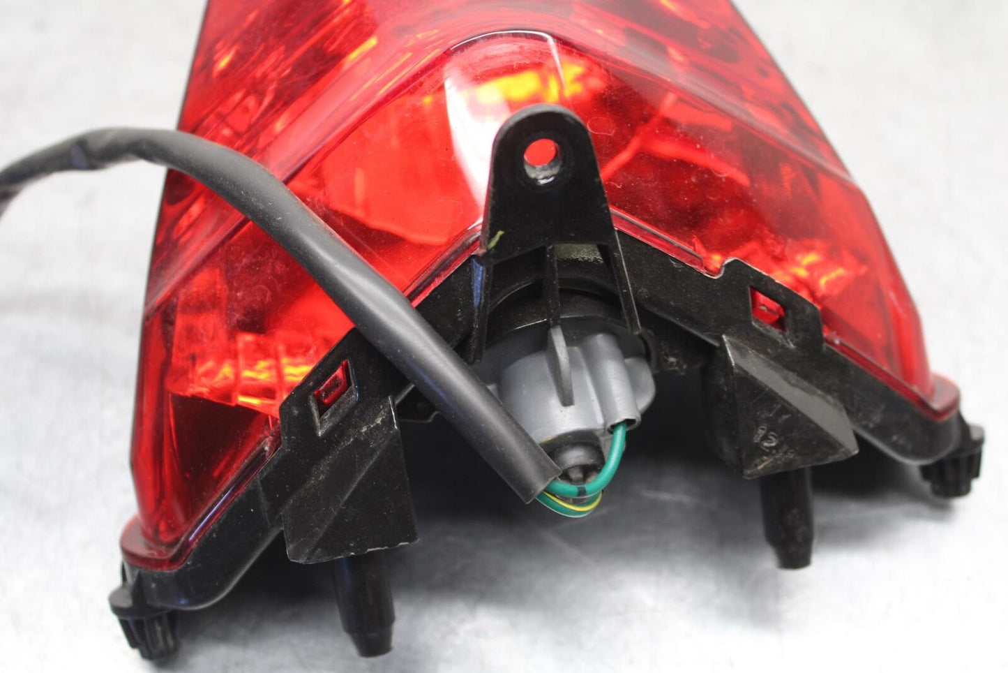 11-19 HONDA CBR125R REAR TAIL TAILLIGHT BACK BRAKE LIGHT BB105