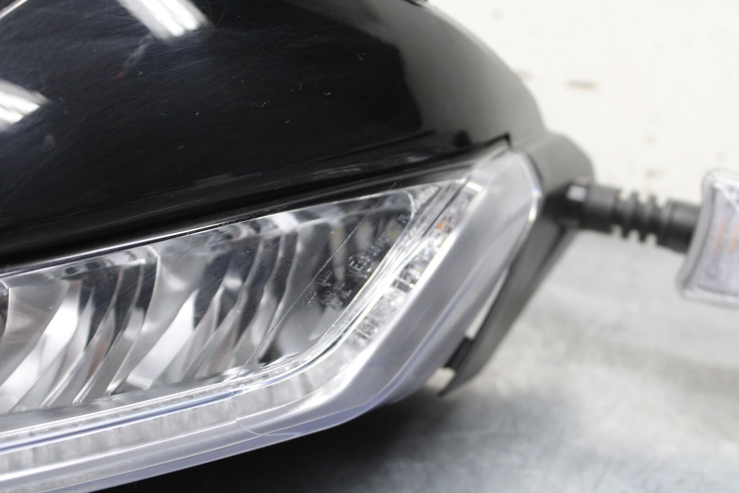 21-24 APRILIA TUONO 660 FACTORY FRONT HEADLIGHT HEAD LIGHT LAMP BB733