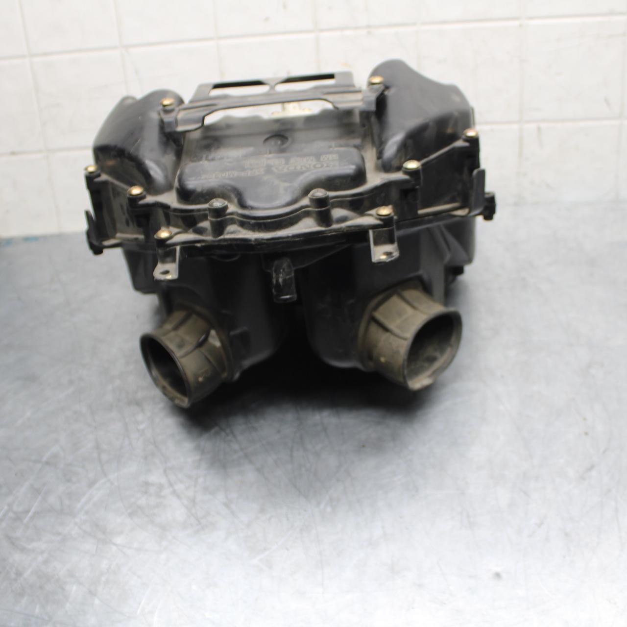 05-06 HONDA CBR600RR AIRBOX INTAKE FILTER BOX 17221-MEE-D00 17231-MEE-670 BB479