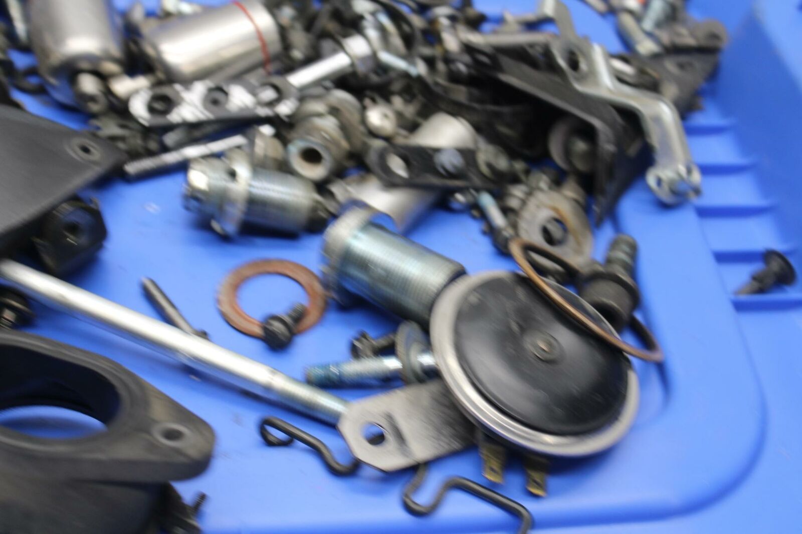 03-05 SUZUKI SV1000 HARDWARE BB405