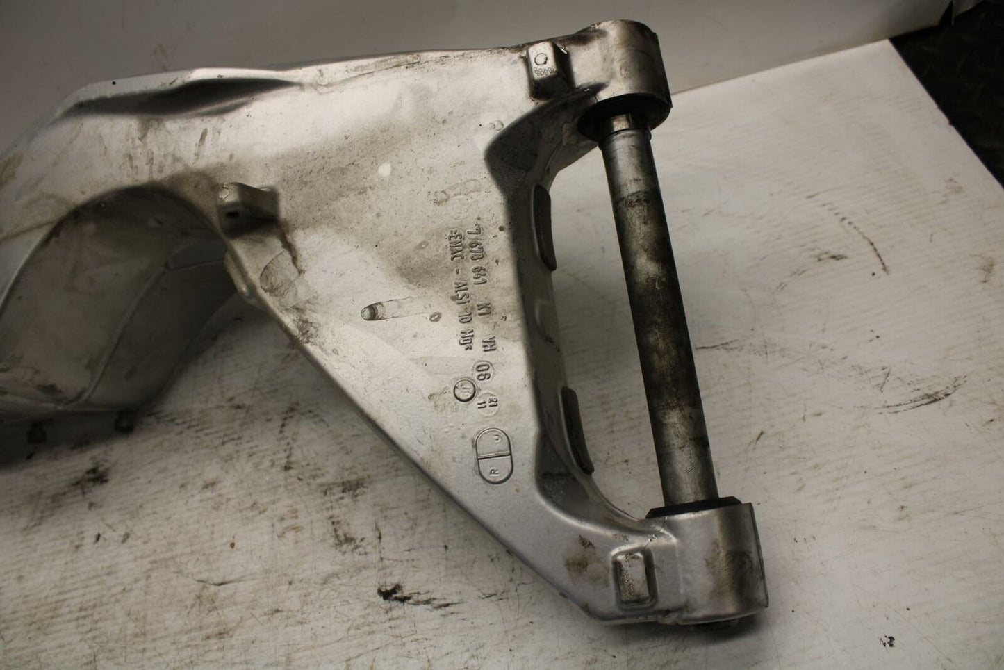 06-12 BMW F800ST REAR SWINGARM BACK SUSPENSION SWING ARM BB291