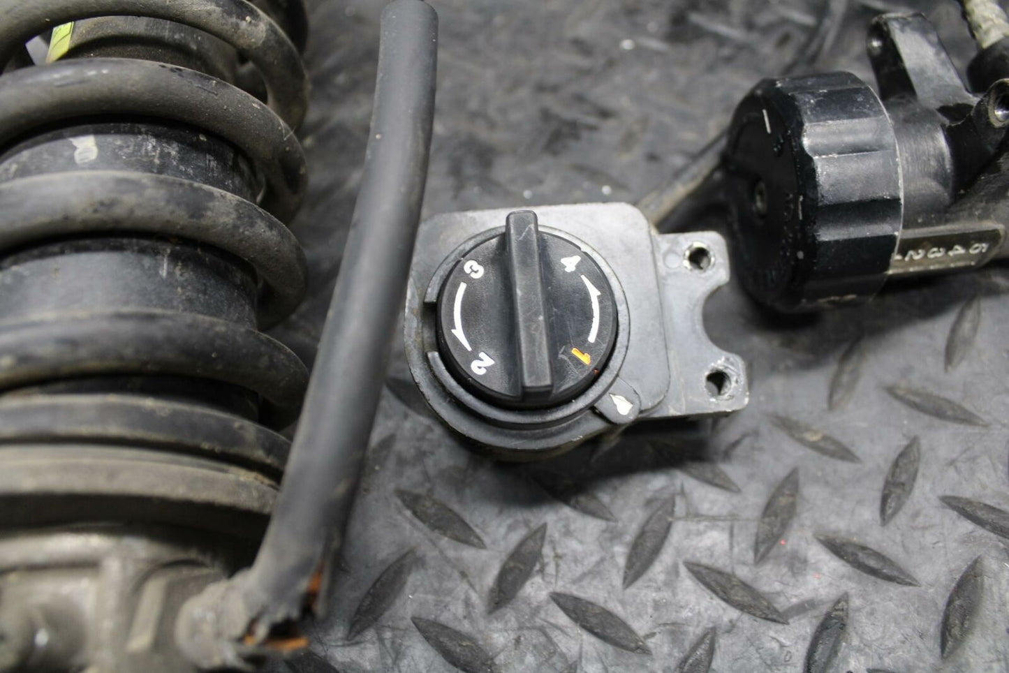 86 SUZUKI GS750ES REAR BACK SHOCK ABSORBER SUSPENSION BB233
