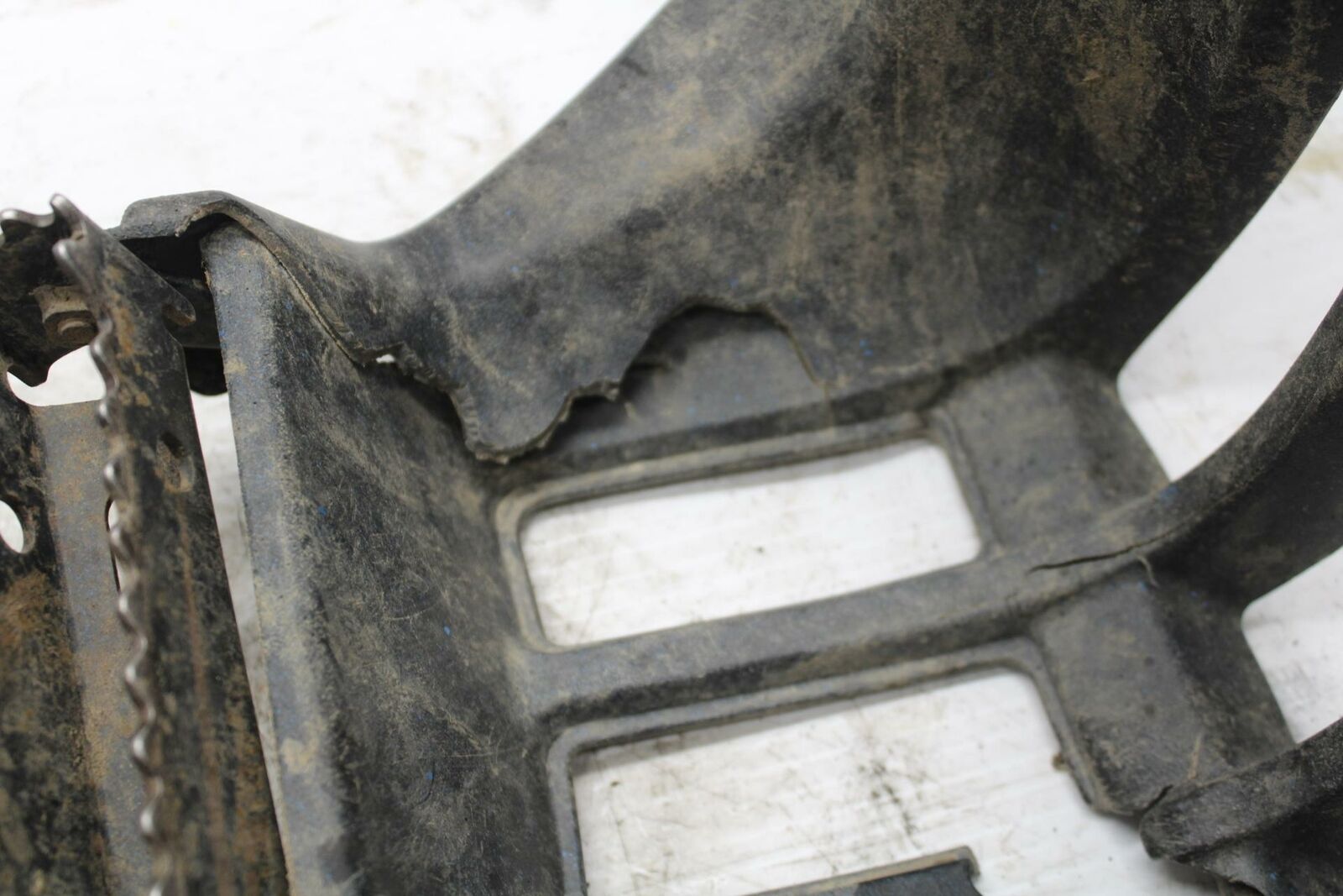 03-06 SUZUKI QUADSPORT Z400 LEFT RIGHT MUD SPLASH GUARDS FOOTWELLS BB256